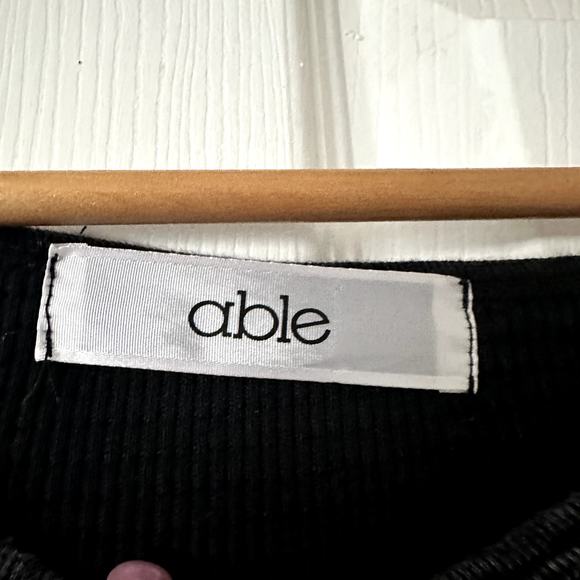 ABLE Waffle Knit Lace Cuff Thermal Shirt Sz XL - Picture 3 of 5